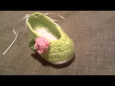 Zapatito para bebe - YouTube