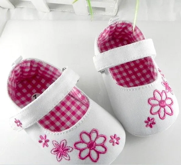 Imagenes de zapatitos de bebé niño y niña - Imagui