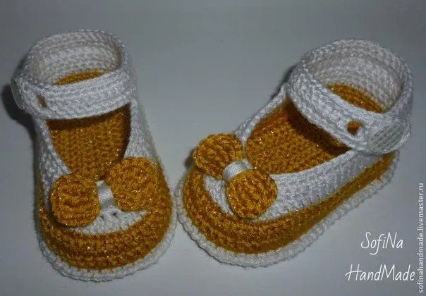 zapatitos-crochet-2-colores- ...