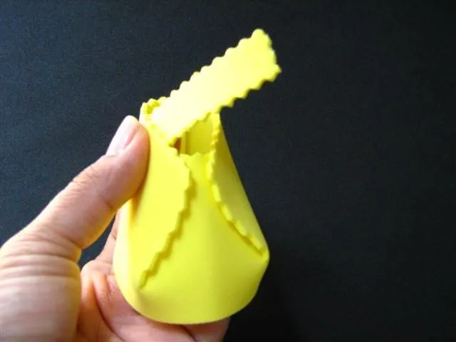 Como hacer zapatitos de goma eva - Imagui