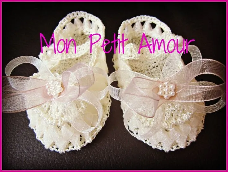 Bellos y delicados zapatitos en crochet y organza ideales para ...