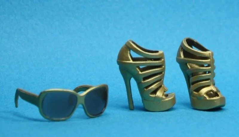 ZAPATOS Y GAFAS A JUEGO SUPERMODERNOS PARA BARBIE O MUÑECA SIMILAR ... ZAPATOS Y GAFAS A JUEGO SUPERMODERNOS PARA BARBIE O MUÑECA SIMILAR ...