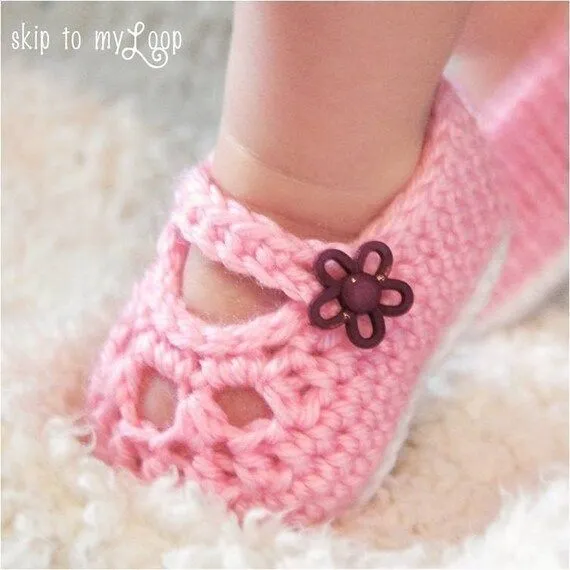 Zapatos de Mary Jane patrón botitas de bebé por skiptomyloop Zapatos de Mary Jane patrón botitas de bebé por skiptomyloop