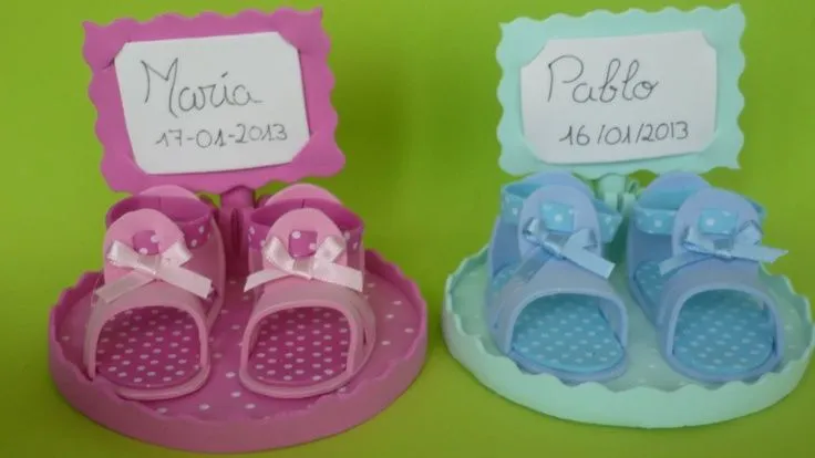 zapatos de niña o niño ¿podría ser el adorno de la tarta...?? 10 ...