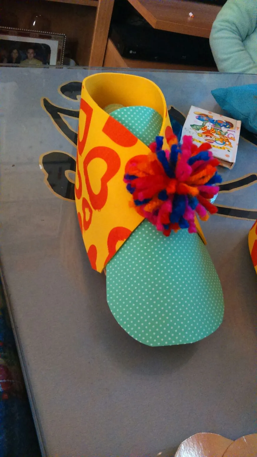 Zapatos de payaso | manualidadesdivertidasblog Zapatos de payaso | manualidadesdivertidasblog