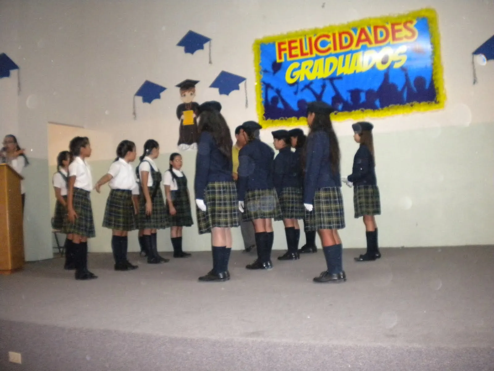 zona43sebs: GRADUACION FCO. LARROYO