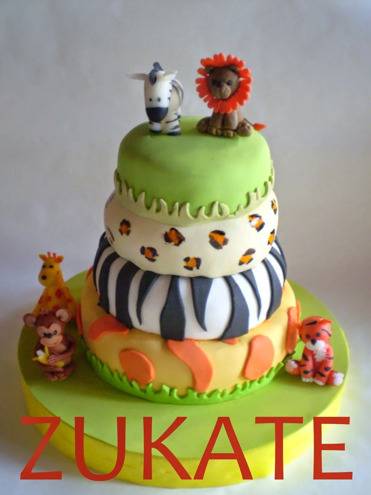 ZUKATE: TORTA DE LA JUNGLA PARA SANTI